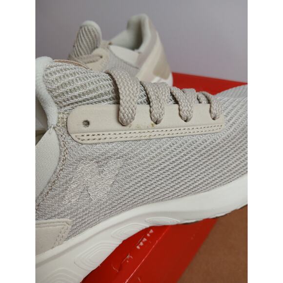 USED New Balance Women's Fresh Foam V1 Running Shoe, Timberwolf/Turtledove,9.5 M - Picture 2 of 4